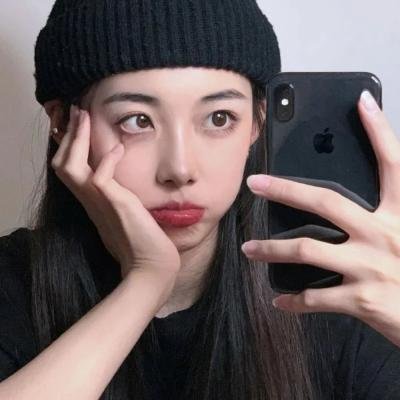 安东尼娅：一个女子的肖像 在线观看封面